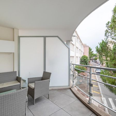 Le Printemps, Centre Juan Les Pins , 100M Des Plages, 70M De La Gare De Juan Les Pins アンティーブ エクステリア 写真