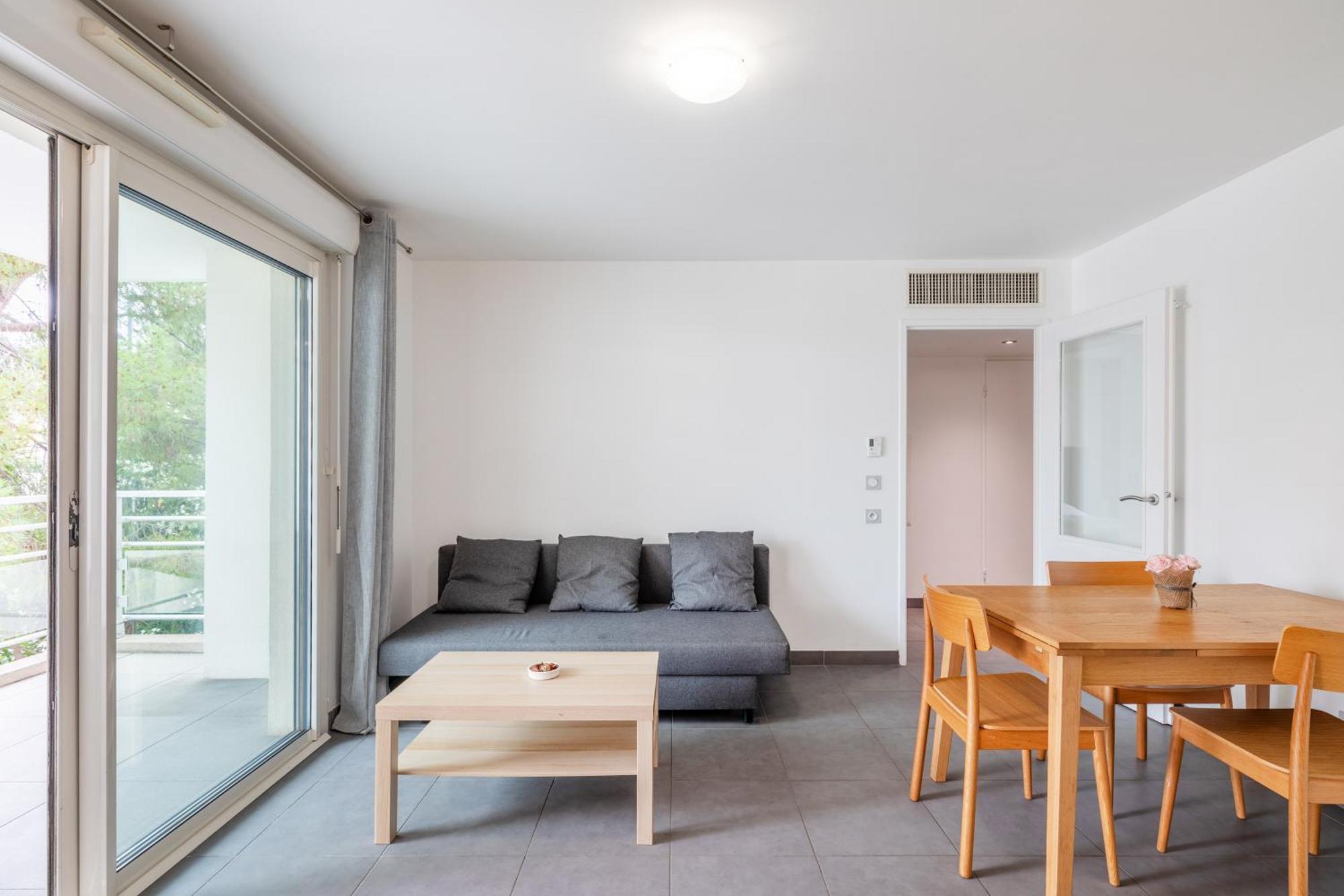 Le Printemps, Centre Juan Les Pins , 100M Des Plages, 70M De La Gare De Juan Les Pins アンティーブ エクステリア 写真